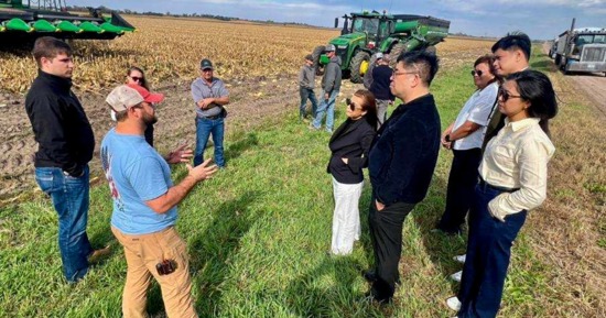 Nebraska Corn Hosts Philippians Trade Team