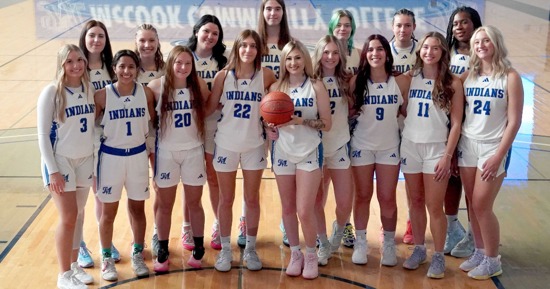 Front row from left): Kesli Cox, Nevaeh Lucero, Miah Wren, Mar Molina-Munoz, Jada Kemm, Marissa Evans, Carolina Garcia-Perdomo, Jacelyn Jorgensen, Brylyn Springer. (Back row): Selma Cehic, Johanna Gerlach, Peyton Cox, Claudia Serrador Cortazar, Miriam Wahlqvist, Laia Izquierdo-Altimira, Stephanie Nnabuihe.