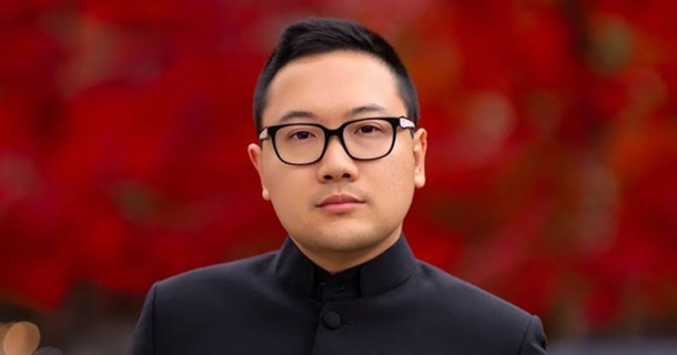 Cutline: Dr. Raoul Carlo (Miggi) F. Angangco conducting the Conductors Chorus at Indiana University during “Sa Inang Bayan” recital (2023).