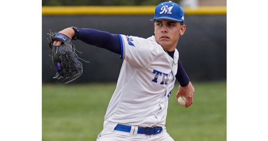 Indians win 10th straight with sweep over Luna CC