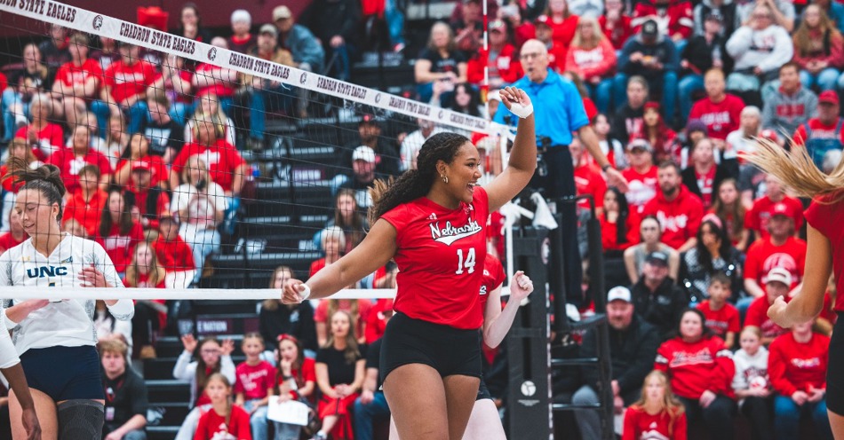 Husker Volleyball Tops Bears in Chadron