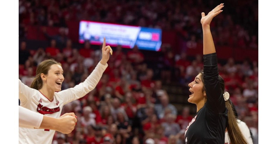 Reilly, Rodriguez Named Semifinalists for AVCA Player of the Year Award