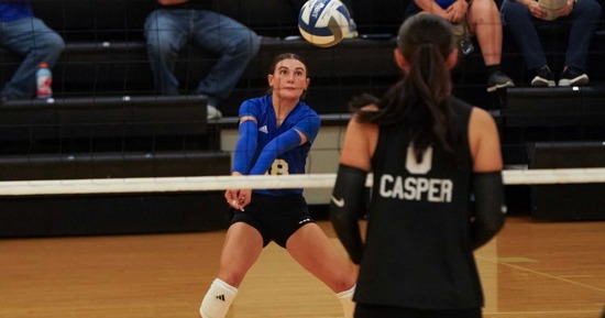 Freshman libero Brooke Nelson on defense for MCC in Friday’s season opener at North Platte against Casper. (Photo by Skylar Evans, North Platte Sports Information Specialist)